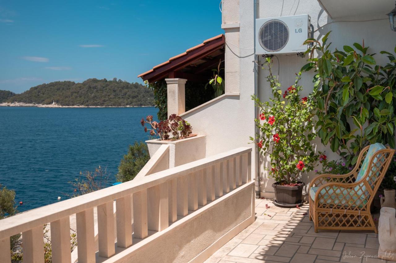 Apartments Lastovo Silic Esterno foto